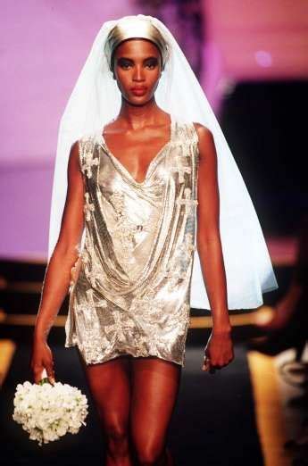 naomi campbell versace 2016|naomi campbell versace wedding dress.